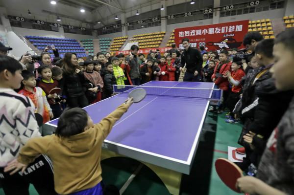 篮球的怀抱 篮球的怀抱