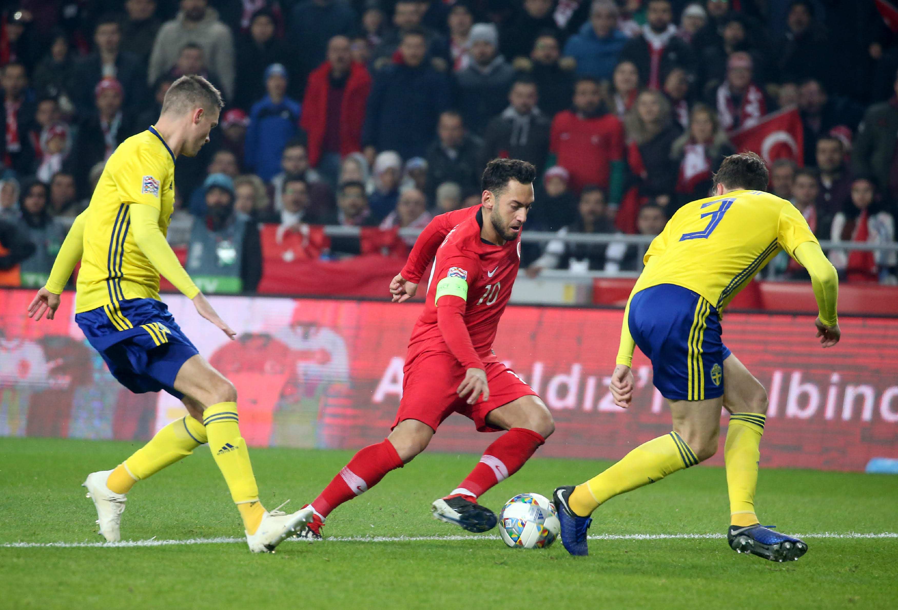 短期引援或 短期引援或